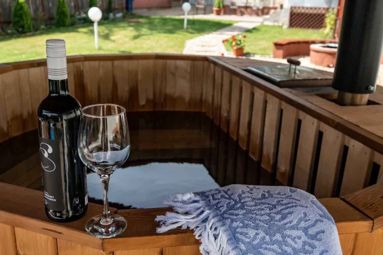 Vadszolo Apartmanhaz Gyomaendrőd 外观 照片